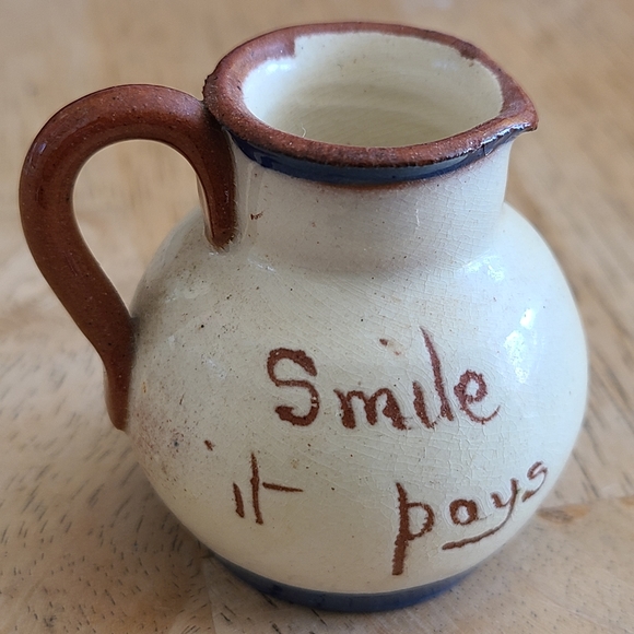 Vintage Miniature Creamer Motto Ware Watcombe Pottery, Torquay "Smile It Pays" - Picture 7 of 11